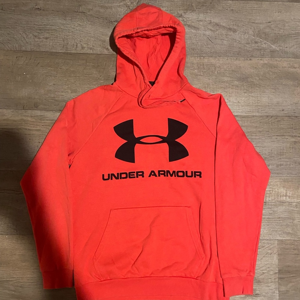 Men’s Under Armour Hoodie Size Large.